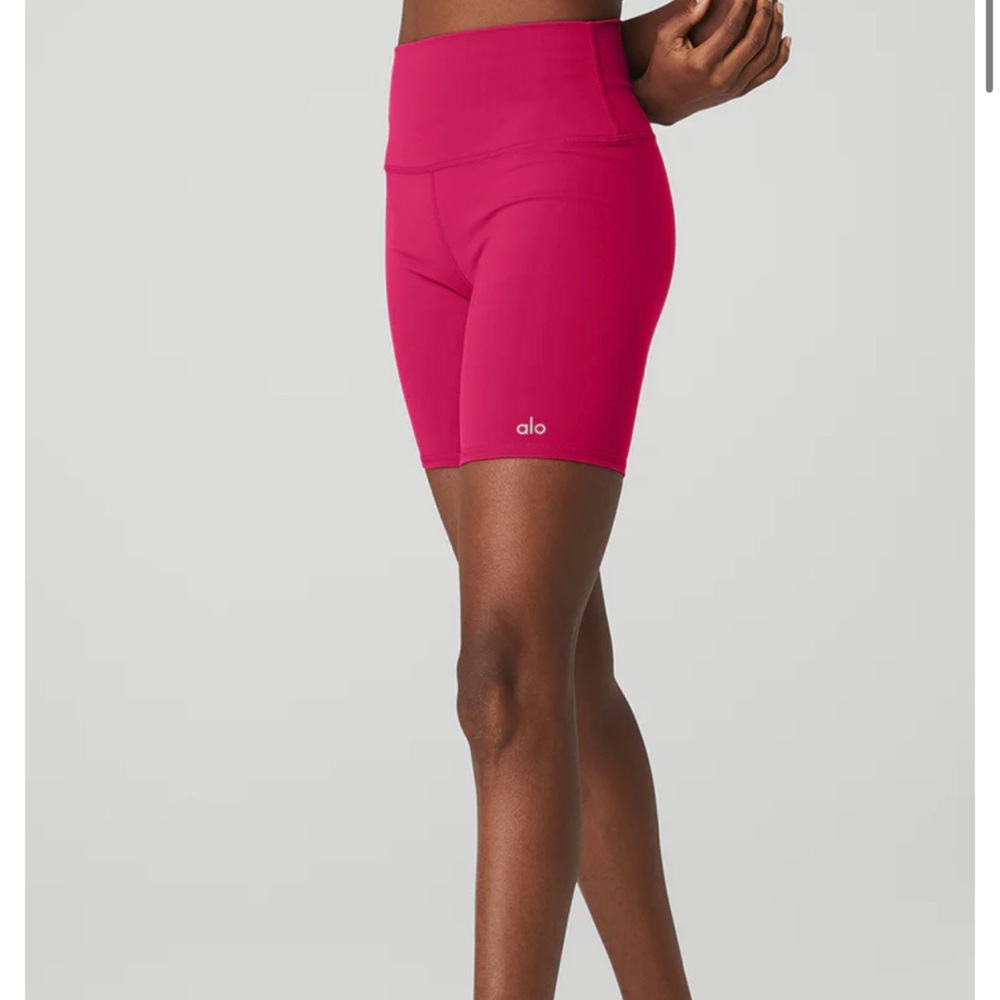 Alo Yoga 7 In High Waist Biker Short Size L